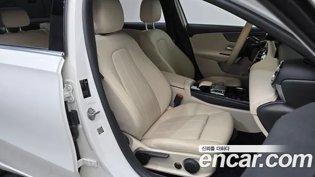 Mercedes-Benz A-Класс 2021 thumb 12