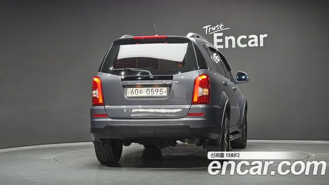 KG_Mobility_Ssangyong Rexton 2015 thumb 4