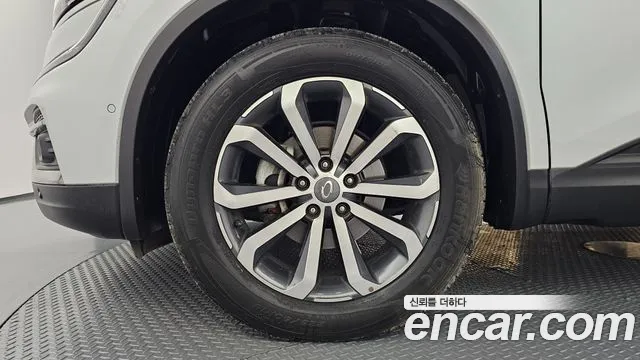 Renault-KoreaSamsung Koleos 2020 thumb 5