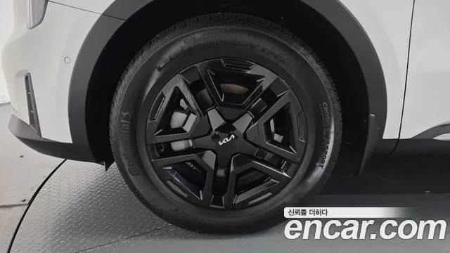 Kia Sorento 2023 thumb 4