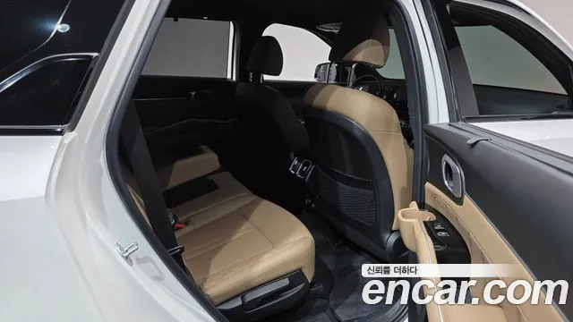 Kia Sorento 2023 thumb 11