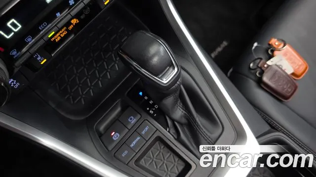 Toyota RAV4 2020 thumb 8
