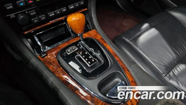 Jaguar XJ 2007 thumb 9