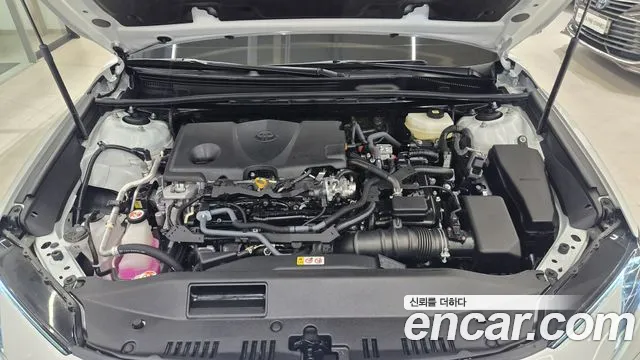 Toyota Camry 2025 thumb 6