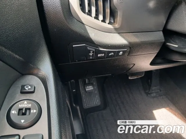 Kia Sportage 2013 thumb 10