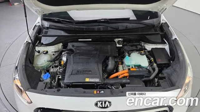 Kia Niro 2016 thumb 6
