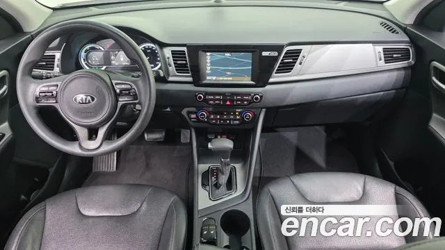 Kia Niro 2016 thumb 7
