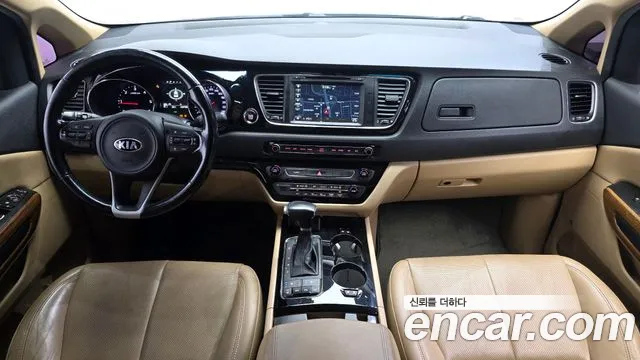 Kia Carnival 2016 thumb 7