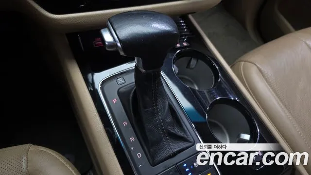 Kia Carnival 2016 thumb 9