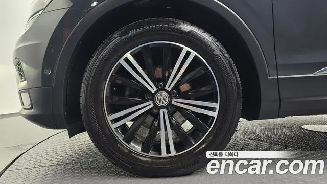 Volkswagen Tiguan 2019 thumb 4
