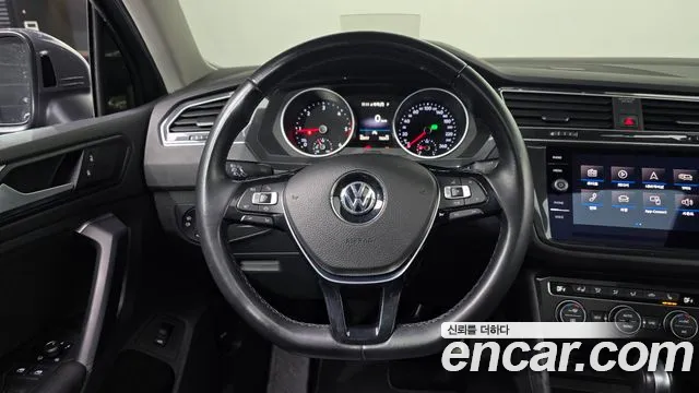 Volkswagen Tiguan 2019 thumb 12