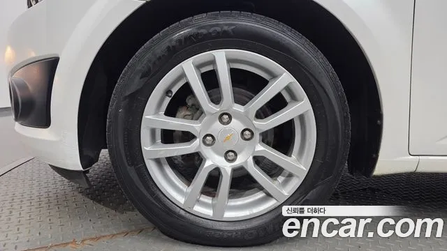 ChevroletGMDaewoo Aveo 2014 thumb 5