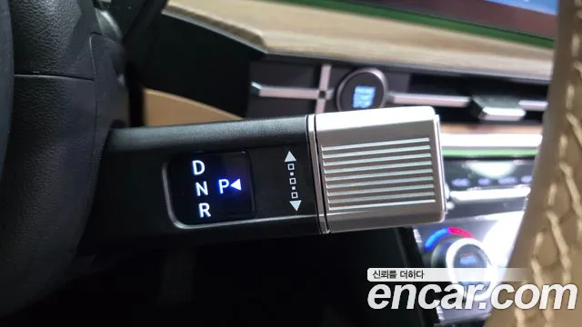 Hyundai Santa Fe 2024 thumb 9
