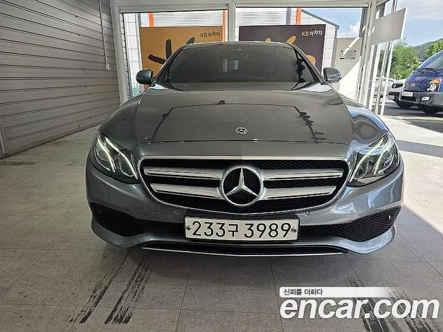 Mercedes-Benz E-Класс 2017 thumb 3