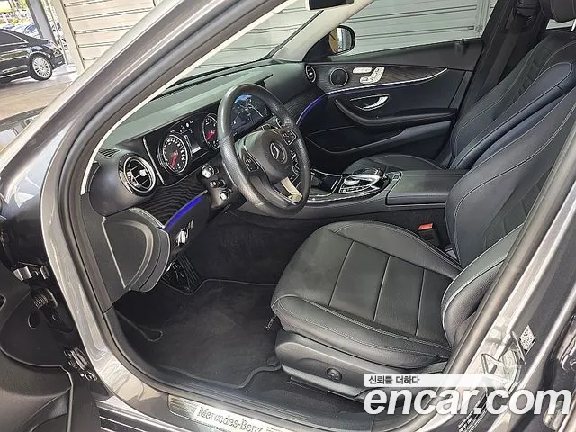 Mercedes-Benz E-Класс 2017 thumb 8