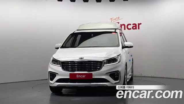 Kia Carnival 2019 thumb 3