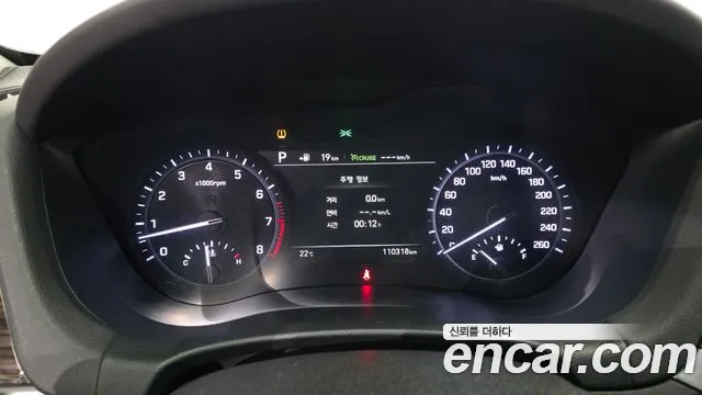 Genesis G80 2018 thumb 8