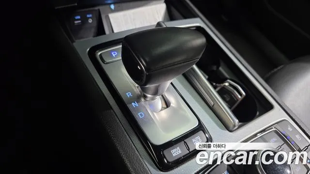 Genesis G80 2018 thumb 9