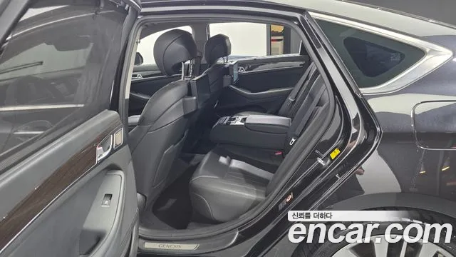 Genesis G80 2018 thumb 11