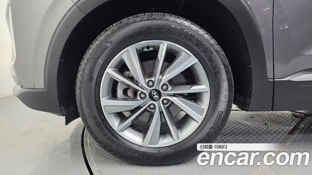 Hyundai Santa Fe 2019 thumb 4