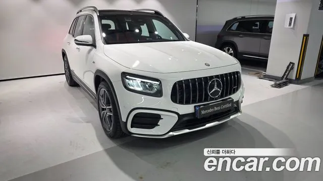 Mercedes-Benz GLB 2026 thumb 2