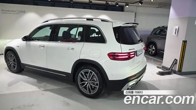 Mercedes-Benz GLB 2026 thumb 3