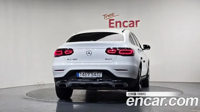Mercedes-Benz GLC 2023 thumb 4