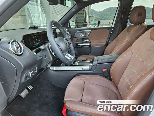 Mercedes-Benz GLB 2026 thumb 6