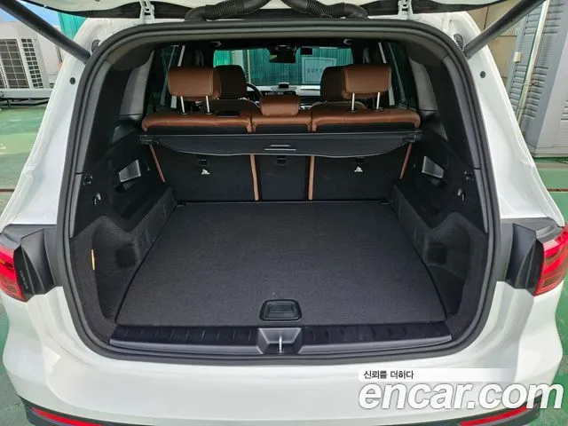 Mercedes-Benz GLB 2026 thumb 10