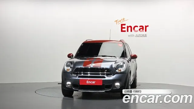 MINI Countryman 2016 thumb 3