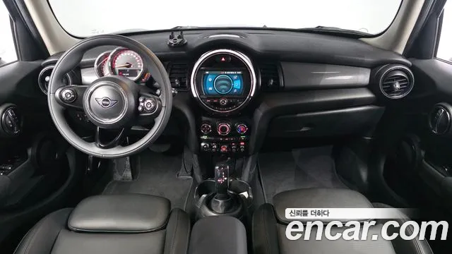 MINI Hatch 2021 thumb 6