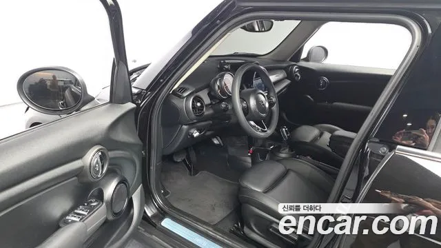 MINI Hatch 2021 thumb 9
