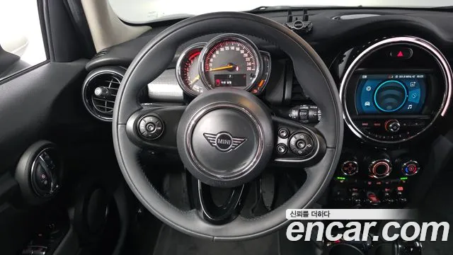 MINI Hatch 2021 thumb 12