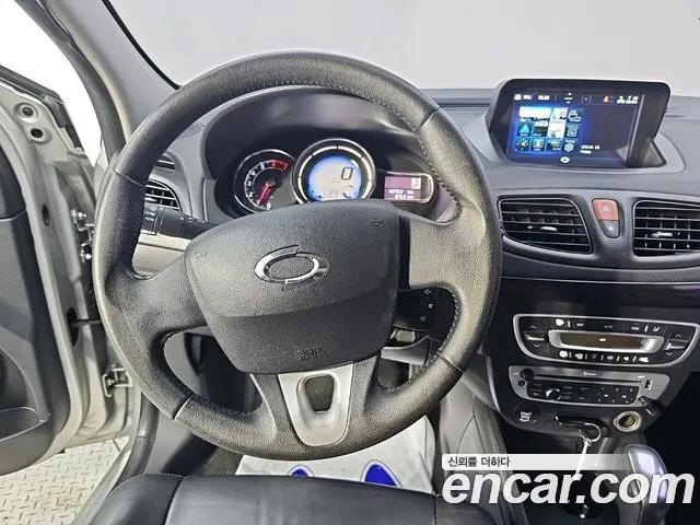 Renault-KoreaSamsung Fluence 2013 thumb 9