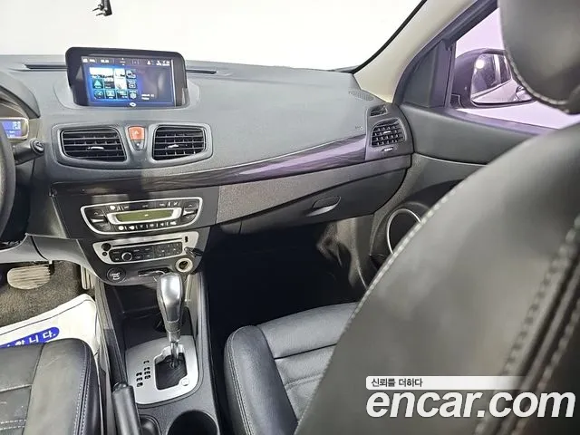 Renault-KoreaSamsung Fluence 2013 thumb 10