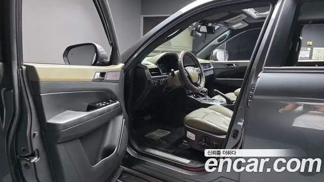 KG_Mobility_Ssangyong Rexton 2023 thumb 10