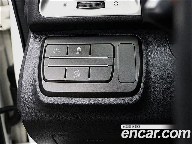 KG_Mobility_Ssangyong TIBOLI 2018 thumb 12