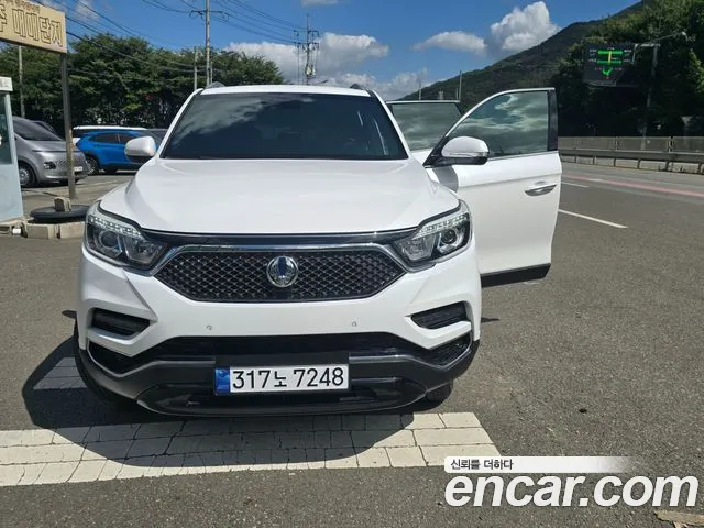 KG_Mobility_Ssangyong Rexton 2018 thumb 3