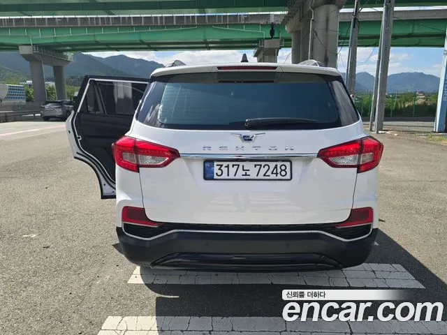 KG_Mobility_Ssangyong Rexton 2018 thumb 4