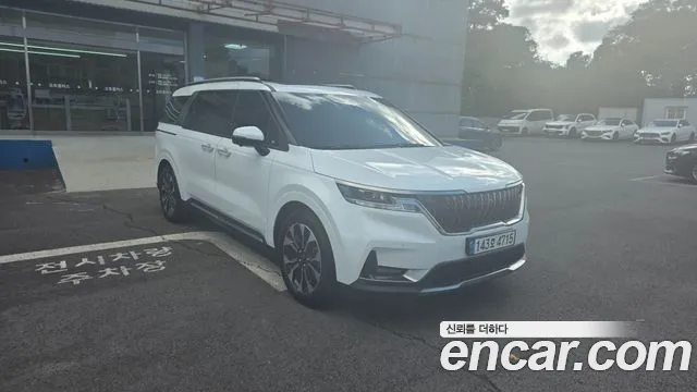 Kia Carnival 2022 thumb 3