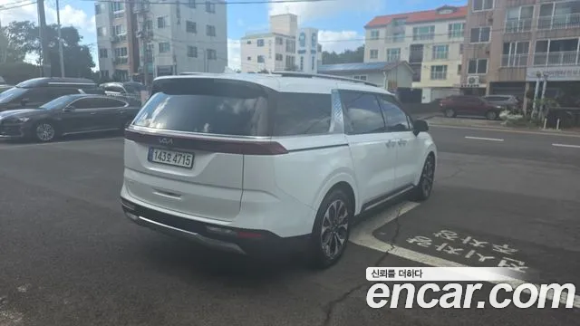 Kia Carnival 2022 thumb 6