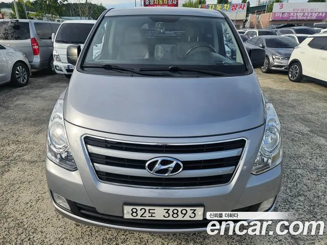 Hyundai Starex 2017 thumb 3