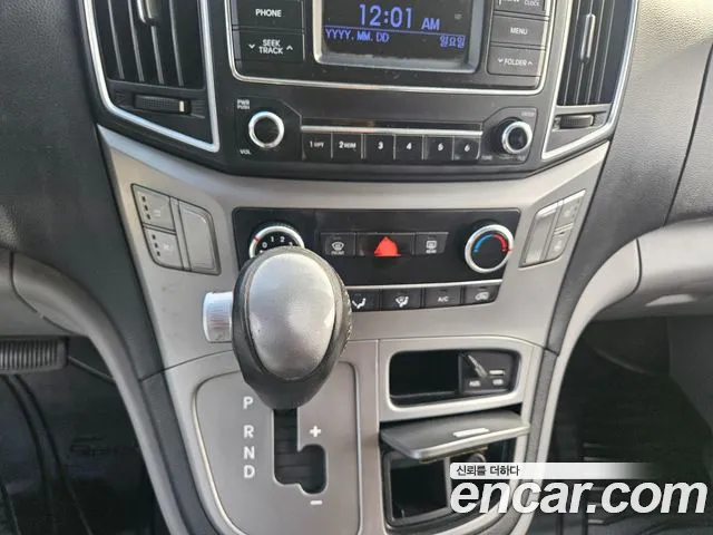 Hyundai Starex 2017 thumb 9