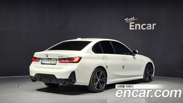 BMW 3-Series 2026 thumb 2