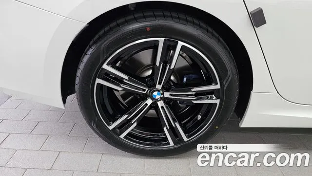 BMW 3-Series 2026 thumb 5