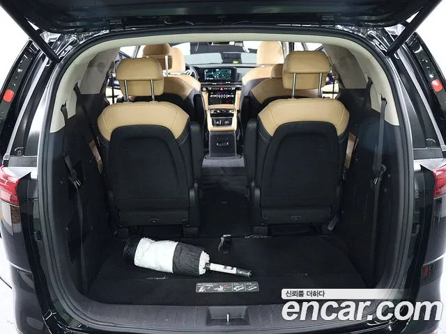 Kia Carnival 2023 thumb 5