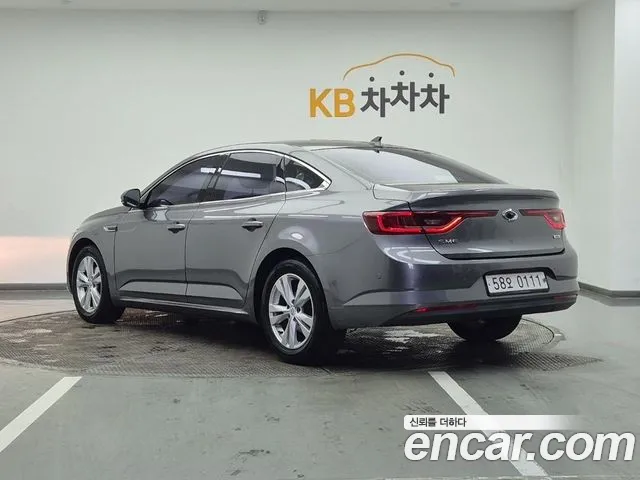 Renault-KoreaSamsung Megane 2016 thumb 3