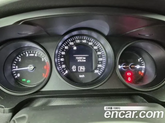 Renault-KoreaSamsung Megane 2016 thumb 7