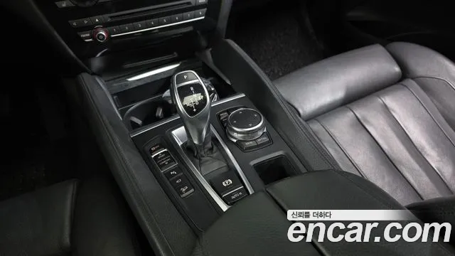 BMW X6 2015 thumb 9