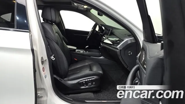 BMW X6 2015 thumb 11
